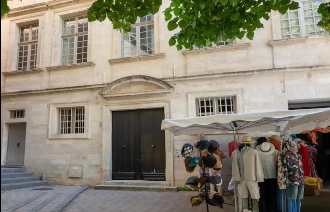 Appart Exceptionnel Place Du Palais Des Papes Wifi Climatisation Авиньон Екстериор снимка